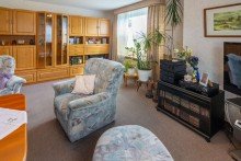 7948 Wohnzimmer Bild III RESERVIERT! Ger�umiges Einfamilienhaus mit gro�em Grundst�ck und viel Potenzial in Norden!