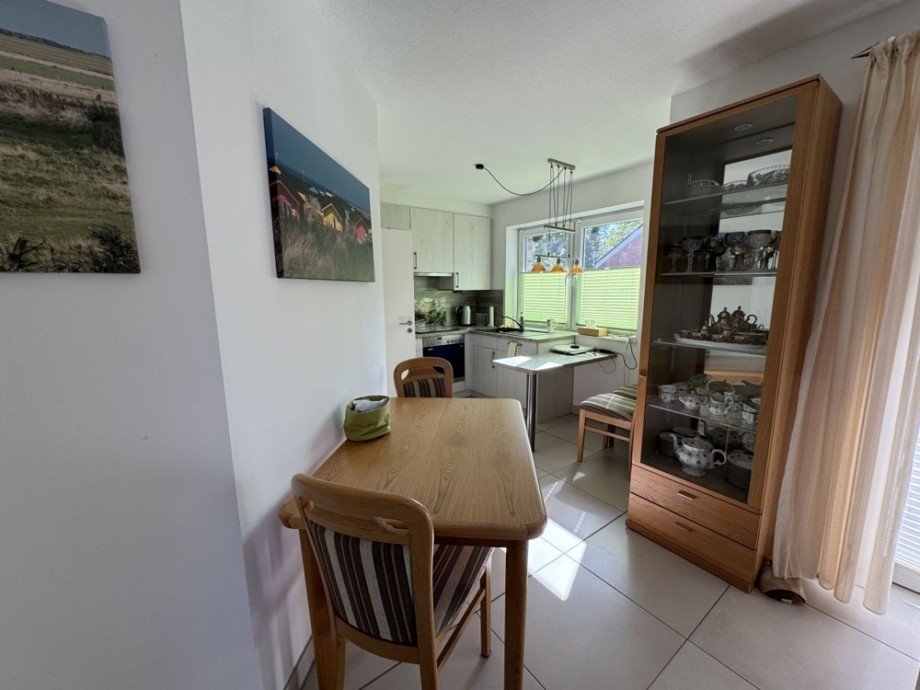 7954 Kueche und Essbereich Etagenwohnung Norden