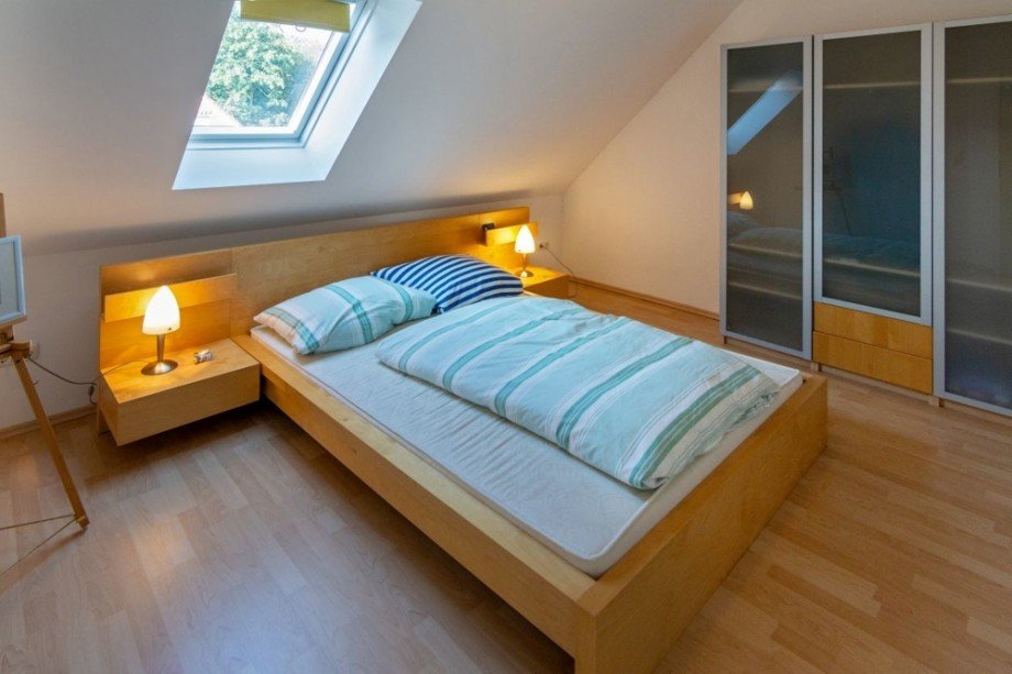 7787 Schlafzimmer I Bild I WE II Mehrfamilienhaus Norden