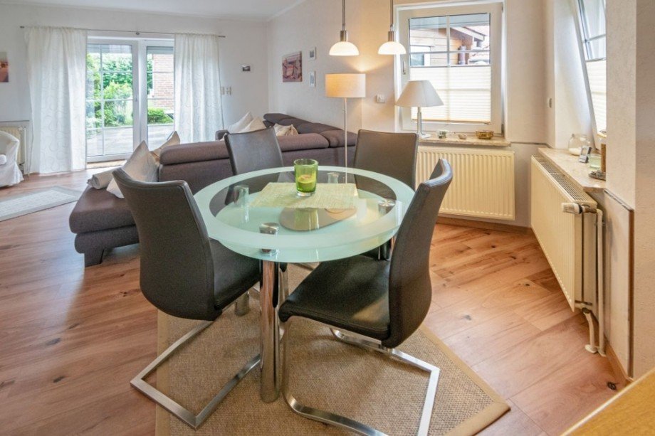 7861 Wohn- Essbereich Bild V Doppelhaush�lfte Norden