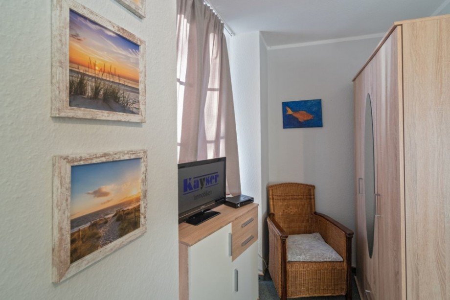 7770 Schlafzimmer I Bild II Reihenendhaus Norden