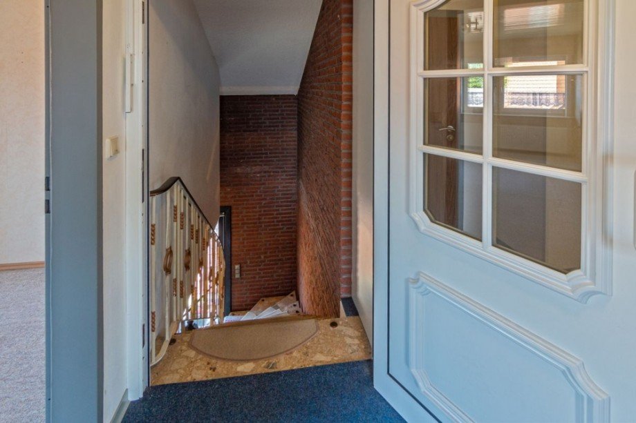 7947 Treppenaufgang Bild II Einfamilienhaus Norden