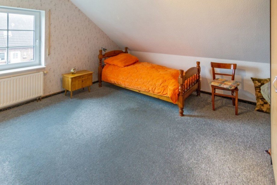 7889 Schlafzimmer II Einfamilienhaus Krummh�rn / Grimersum