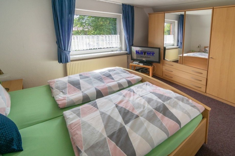 7803 Schlafzimmer Hauptwohnung Bild II Einfamilienhaus Norden