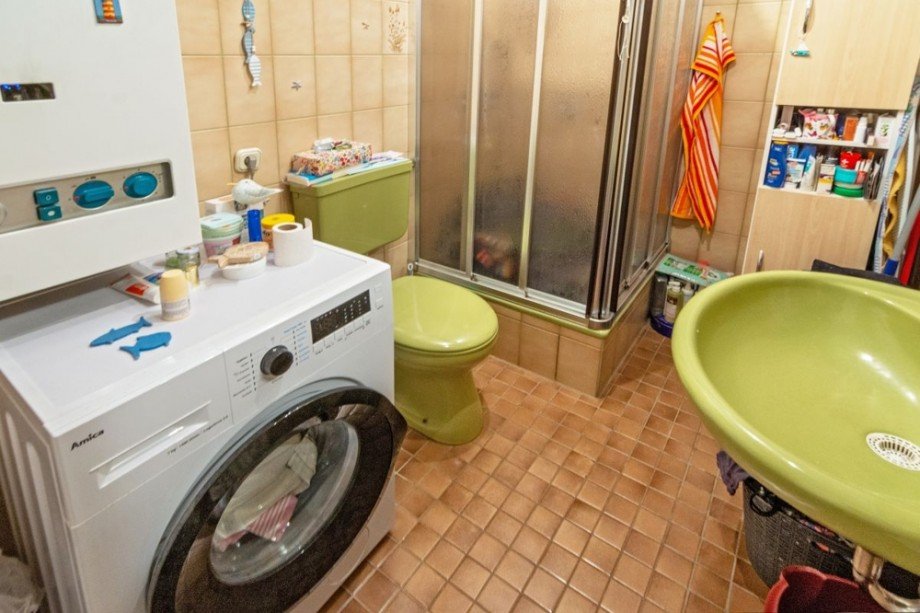 7989 Bad Bild II Etagenwohnung Norden