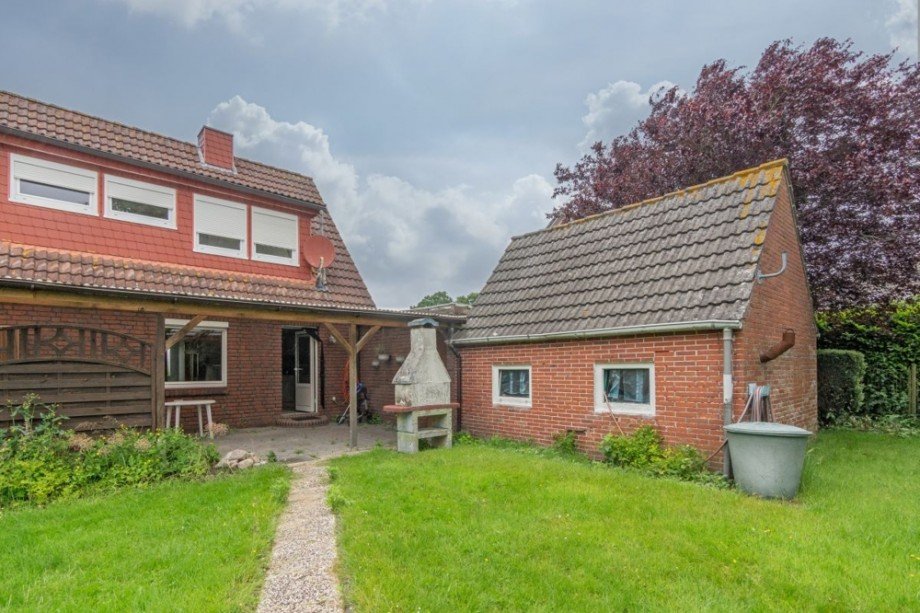 7983 Sicht vom Garten Bild II Einfamilienhaus Norden