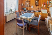 7948 Esszimmer bzw. B�ro Bild I RESERVIERT! Ger�umiges Einfamilienhaus mit gro�em Grundst�ck und viel Potenzial in Norden!