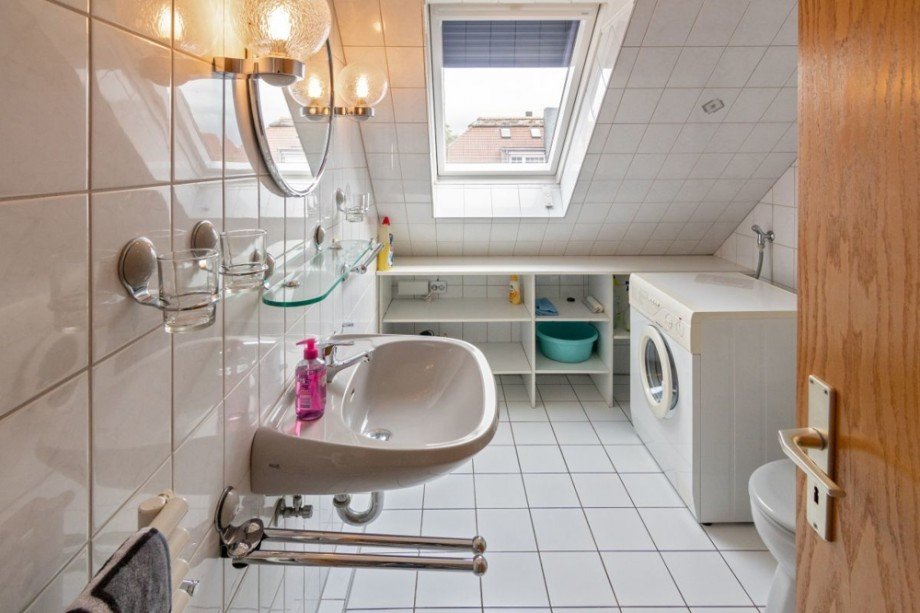 7861 Bad Bild I Doppelhaush�lfte Norden