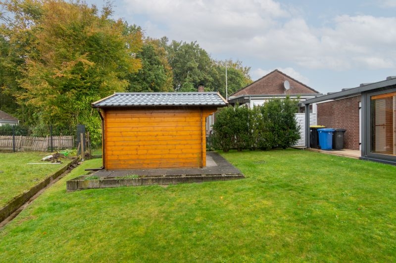 7950 Garten Bild III Doppelhaush�lfte Blandorf-Wichte