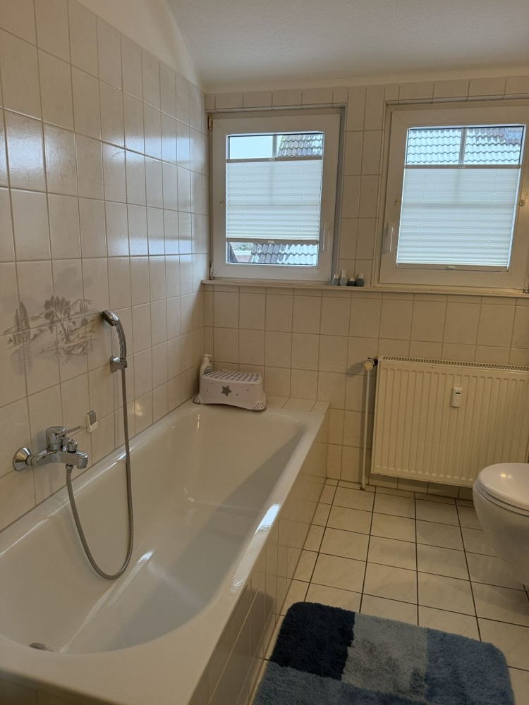 7965 Bad Bild II Etagenwohnung Norden