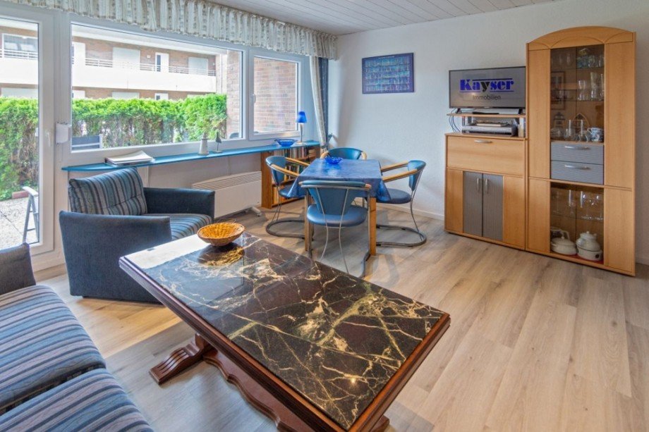 7951 Wohn- Esszimmer Bild IV Erdgeschosswohnung Norden